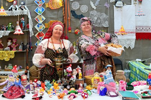 Этой ярмарки краски - 16 февраля